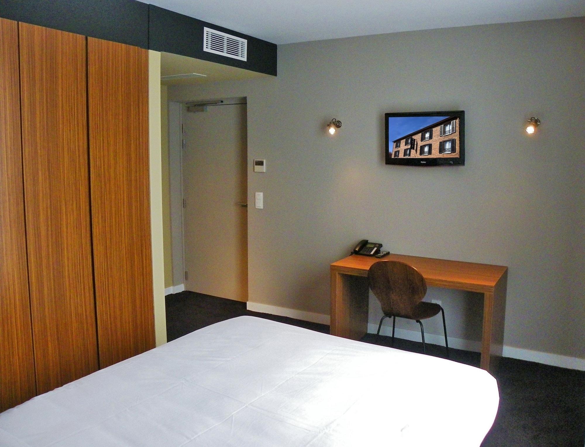 Hotel Les Terres Blanches Chatou Luaran gambar