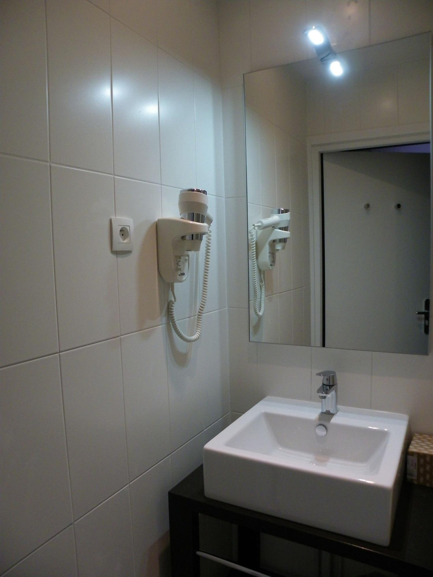 Hotel Les Terres Blanches Chatou Luaran gambar