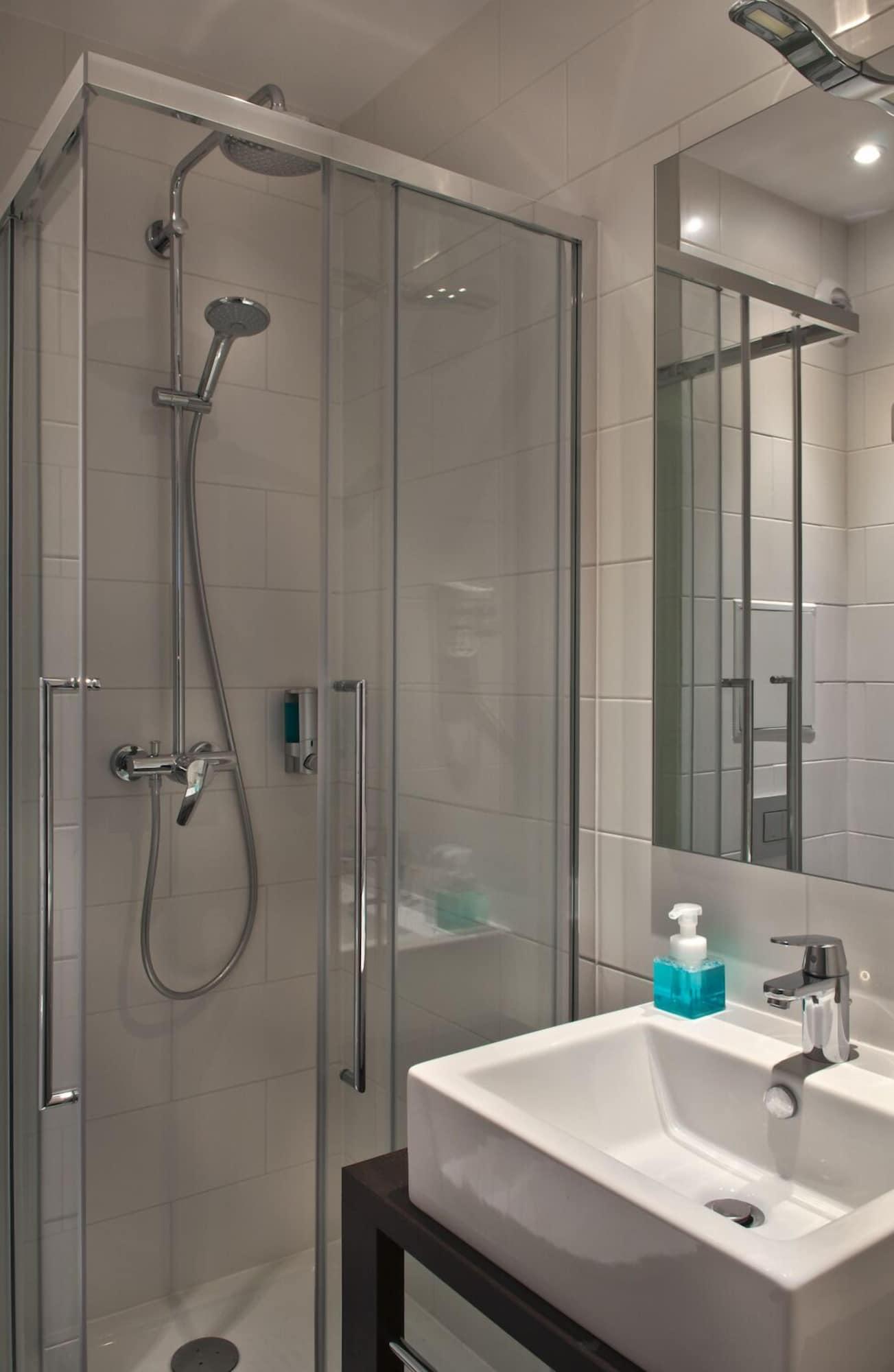 Hotel Les Terres Blanches Chatou Luaran gambar