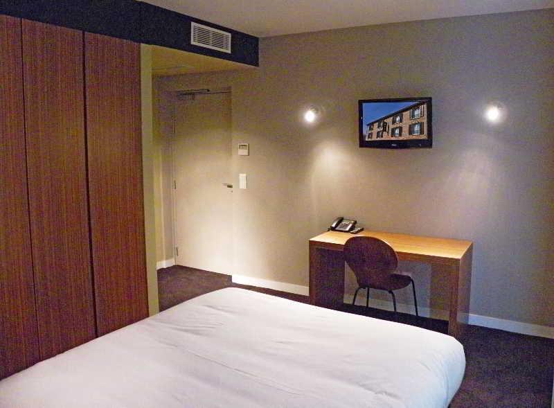 Hotel Les Terres Blanches Chatou Luaran gambar